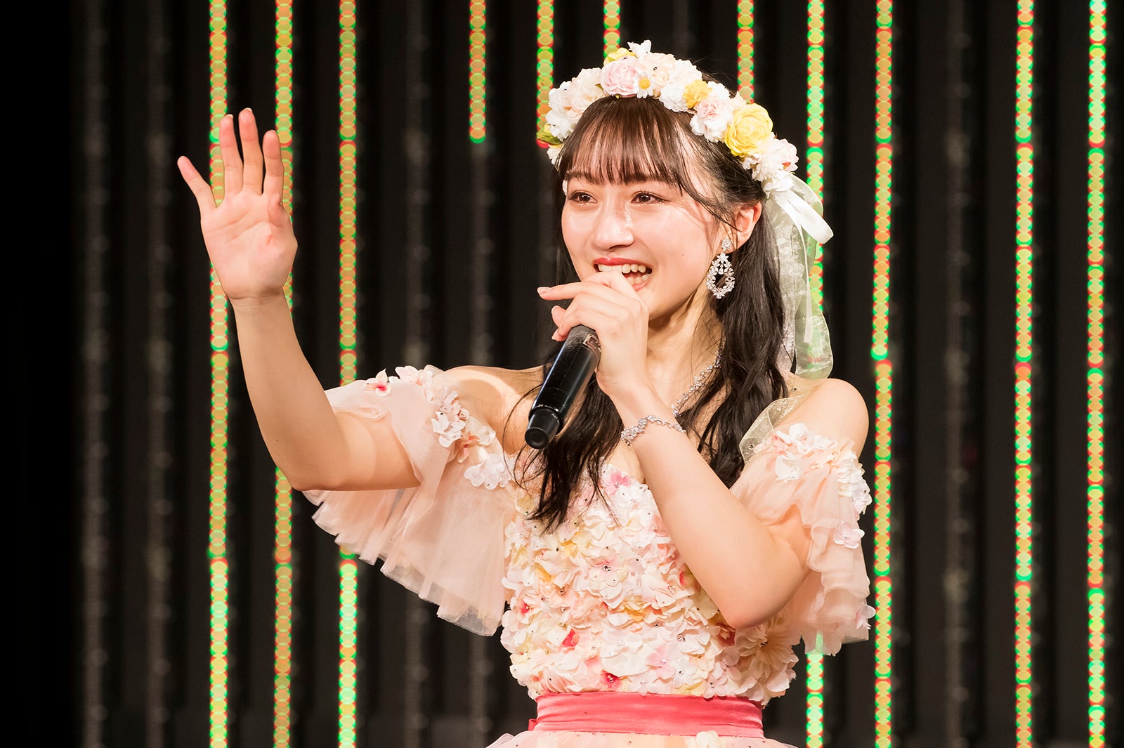 NMB48山本彩加が引退 卒業公演でファンに感謝「皆さんが幸せになって