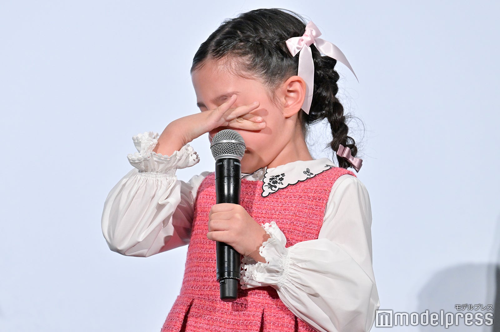 号泣する大野りりあな（C）モデルプレス