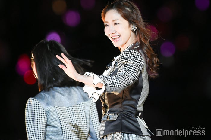 イメチェン前の柏木由紀(C)モデルプレス