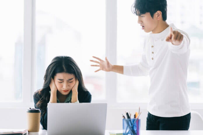口が悪い男性の特徴と心理とは？改善させる方法も紹介！