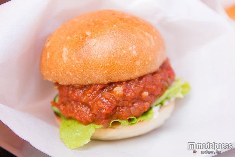 ベジバーガー画像提供：東京ベジフードフェスタ2015実行委員会