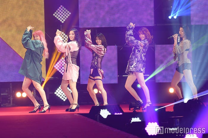 E-girls(C)モデルプレス