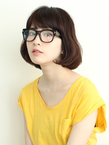 眼鏡に合う髪型でおしゃれ見えが叶う 40代女性に人気のトレンドスタイルまとめ モデルプレス