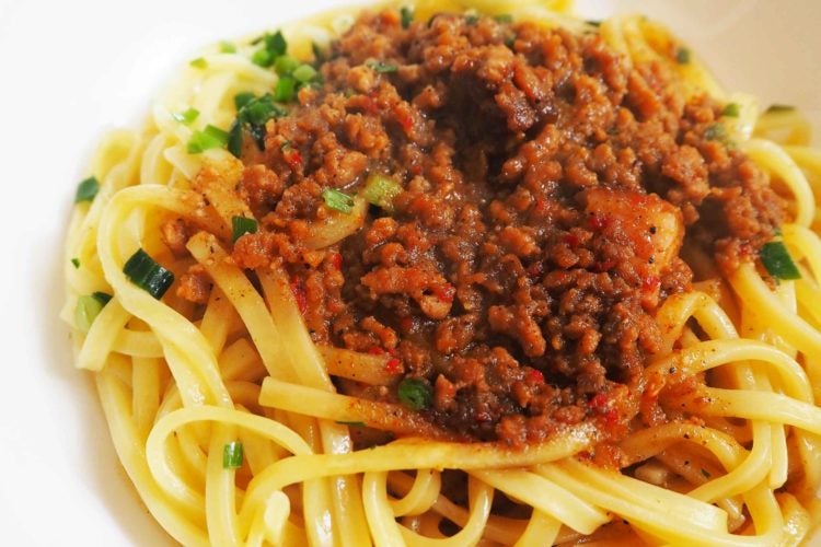 麺屋こころ監修　台湾まぜそば