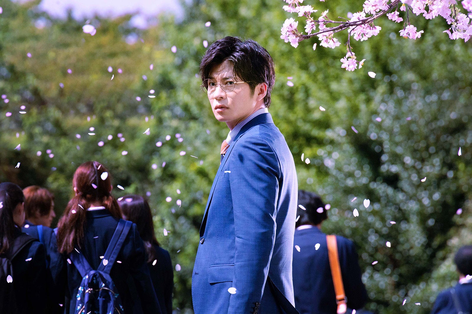 田中圭、甘く危険な禁断の空気「女子高生に殺されたい」新ビジュアル解禁