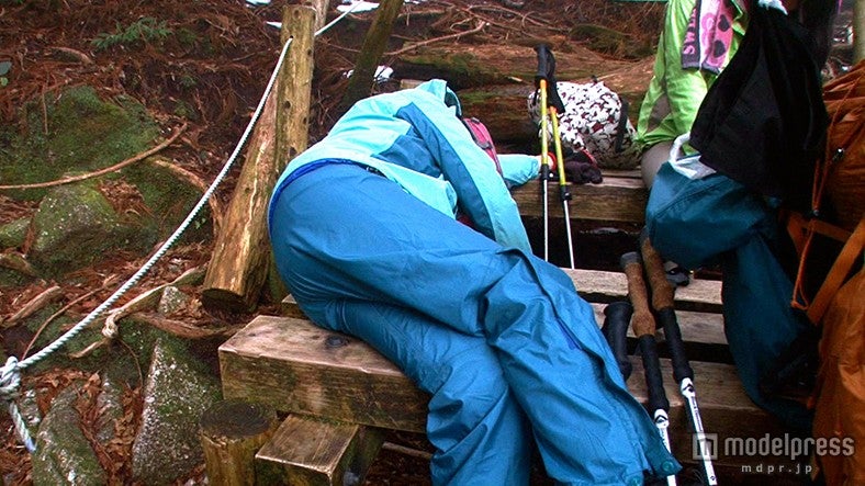 10時間の登山にぐったり（画像提供：テレビ東京）