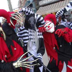 トランプ仮装4人組/画像提供:ユー・エス・ジェイ