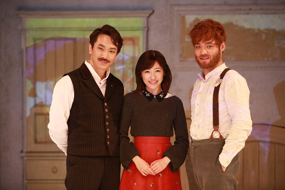 キム・テフン、渡辺麻友、イ・ジュンヒョク（C）フジテレビ