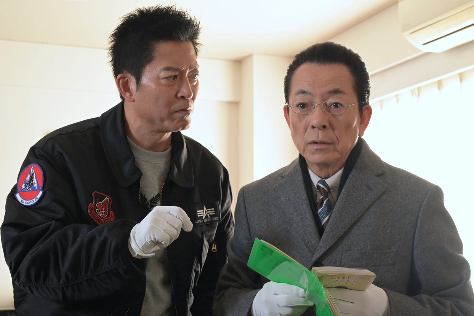 寺脇康文、水谷豊「相棒season22」第13話より（C）テレビ朝日
