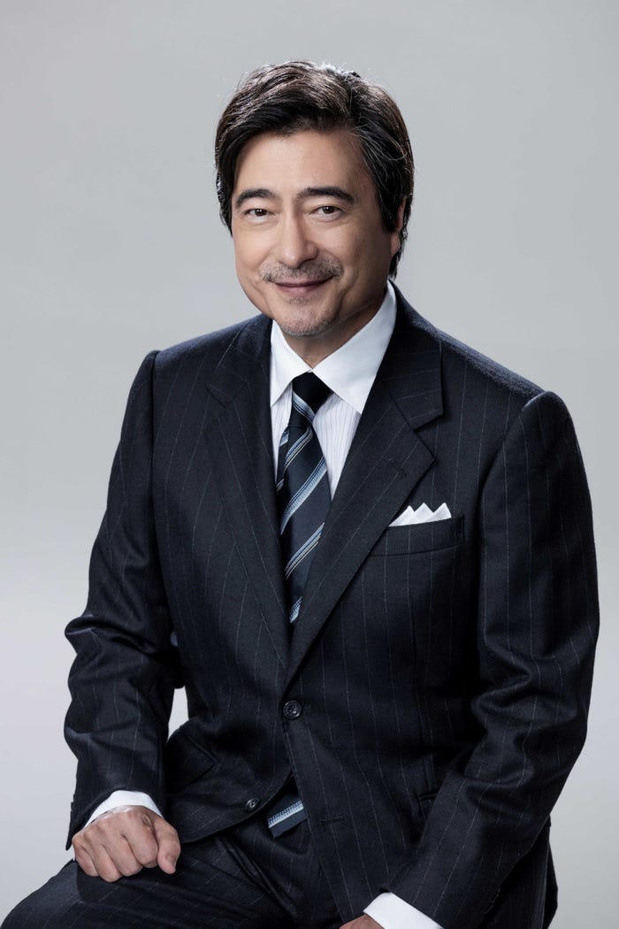 ジョン・カビラ(提供写真)