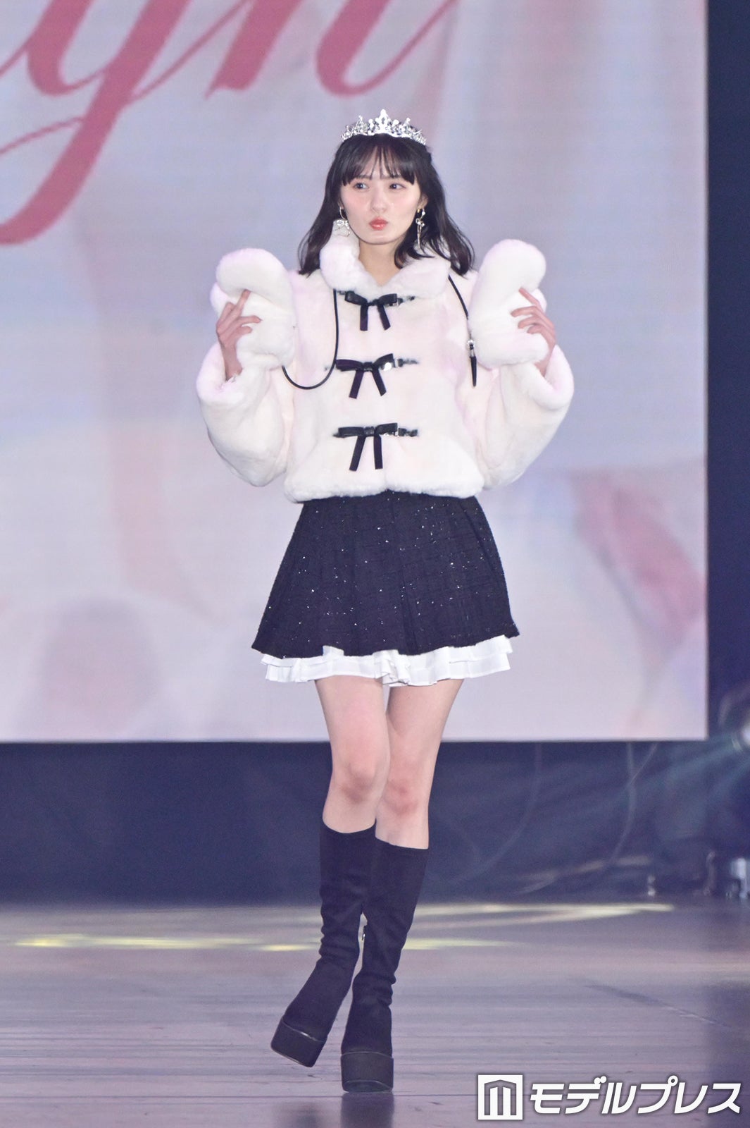 （C）モデルプレス