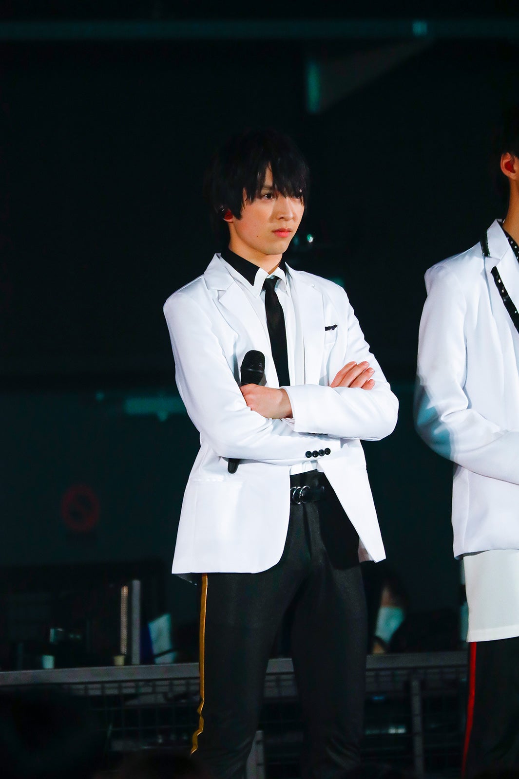 M!LK『7人7色～Winding Road～』（C）笹森健一、小坂茂雄