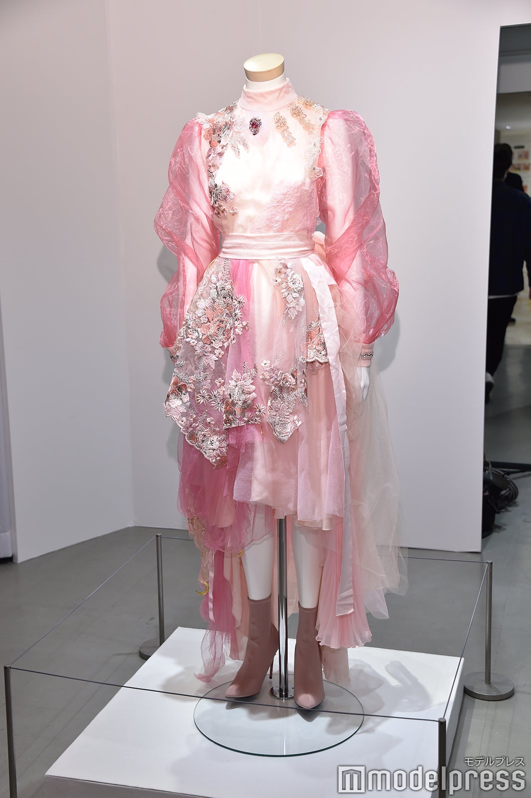 展覧会『魔法少女 山本美月』の様子（C）モデルプレス