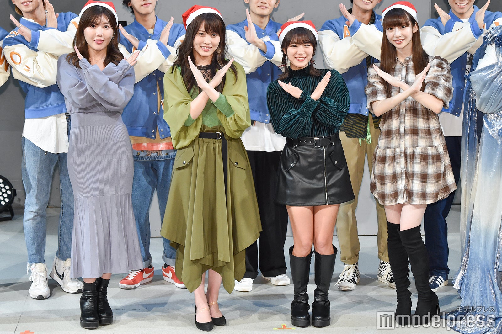 宮崎美穂、岡部麟、山内鈴蘭、荻野由佳（C）モデルプレス