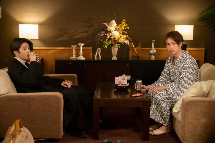 塩野瑛久、綱啓永「バツイチがモテるなんて聞いてません」第3話より(C)MBS