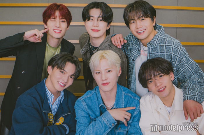 (左上から時計回りに)金城碧海、木全翔也、瀬口黎弥、中島颯太、川西拓実、佐藤大樹(C)モデルプレス