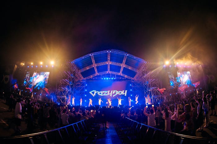 ELLY/CrazyBoy(提供素材)