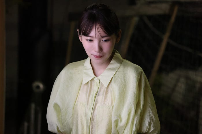 飯豊まりえ「何曜日に生まれたの」第4話より(C)ABCテレビ