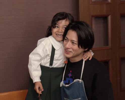 King & Prince平野紫耀、4歳の女の子のお世話に熱中 炭酸飲料試飲で声に異変
