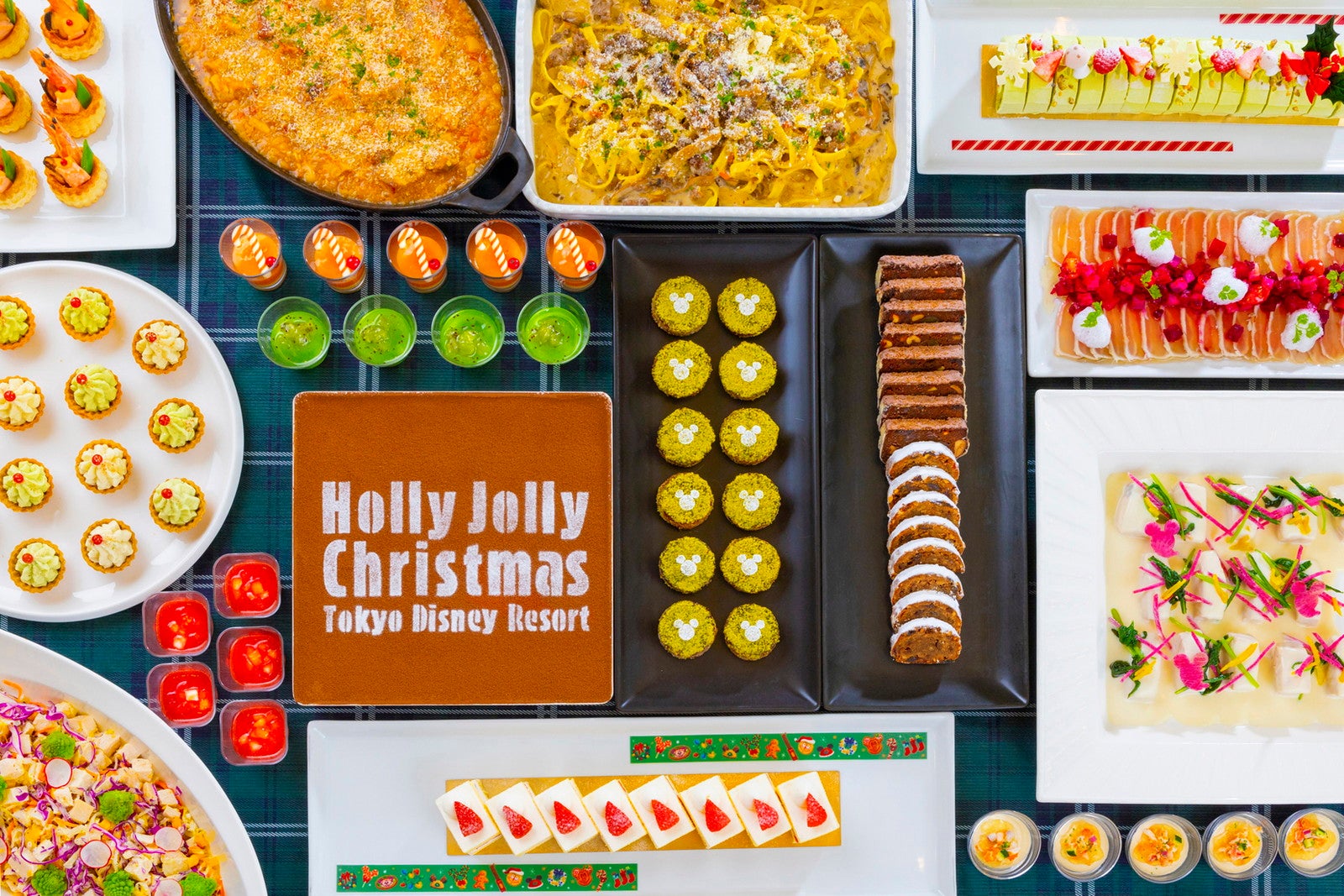 東京ディズニーシー・ホテルミラコスタ「オチェーアノ」“ディズニー・クリスマス”スペシャルブッフェ（C）Disney