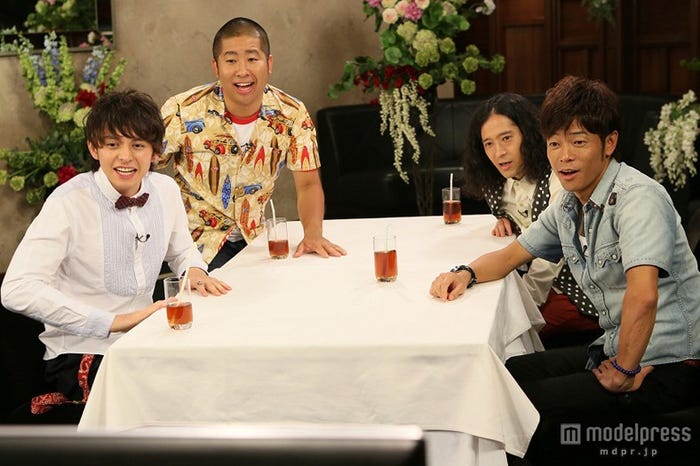 左から時計回り:ハリー杉山、澤部佑(ハライチ)、又吉直樹(ピース)、陣内智則/画像提供:関西テレビ