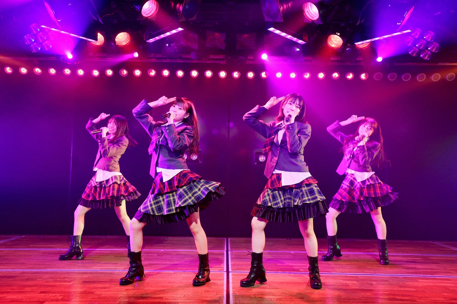 AKB48・18期研究生（C）AKB48