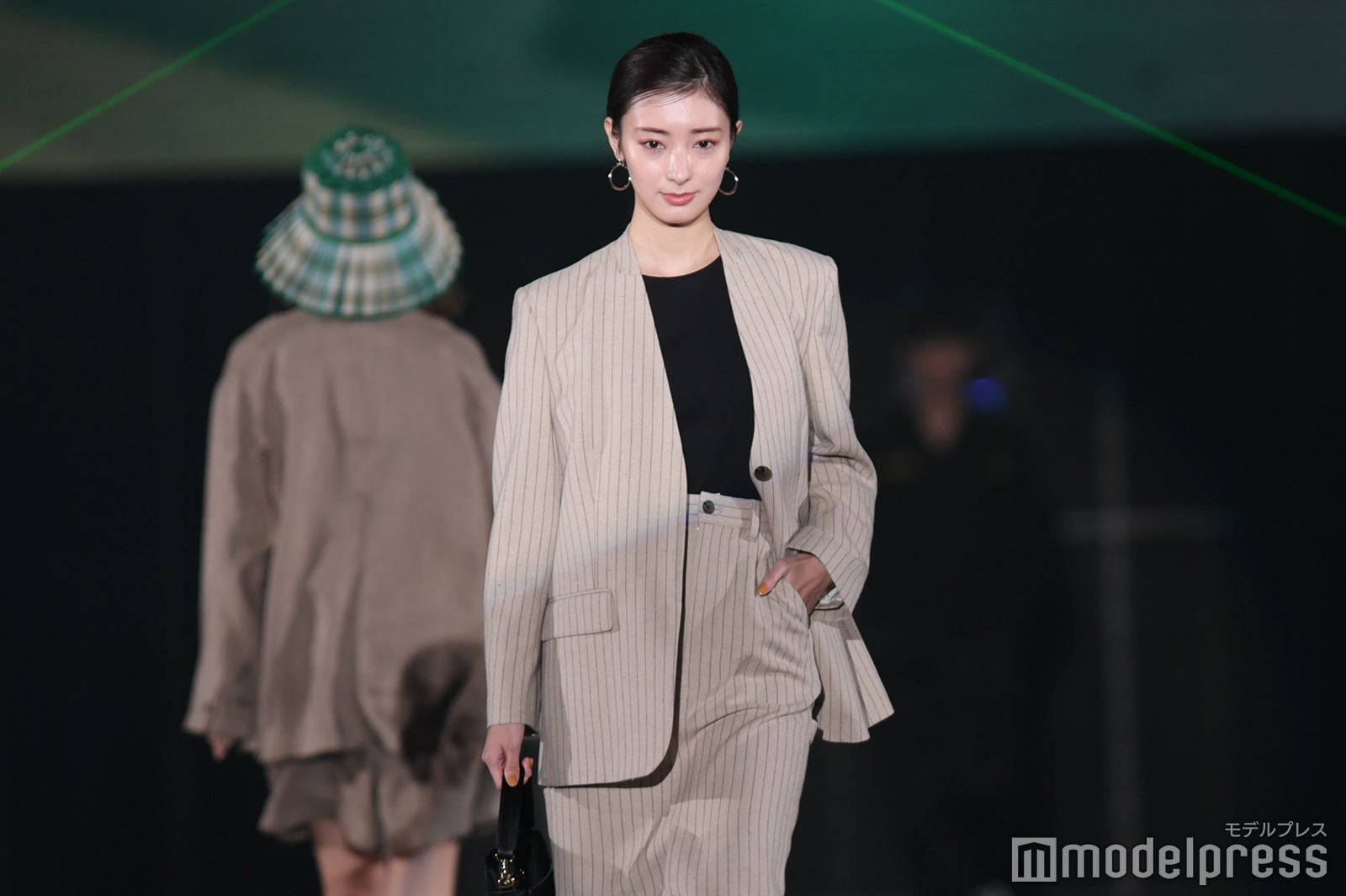 （C）モデルプレス