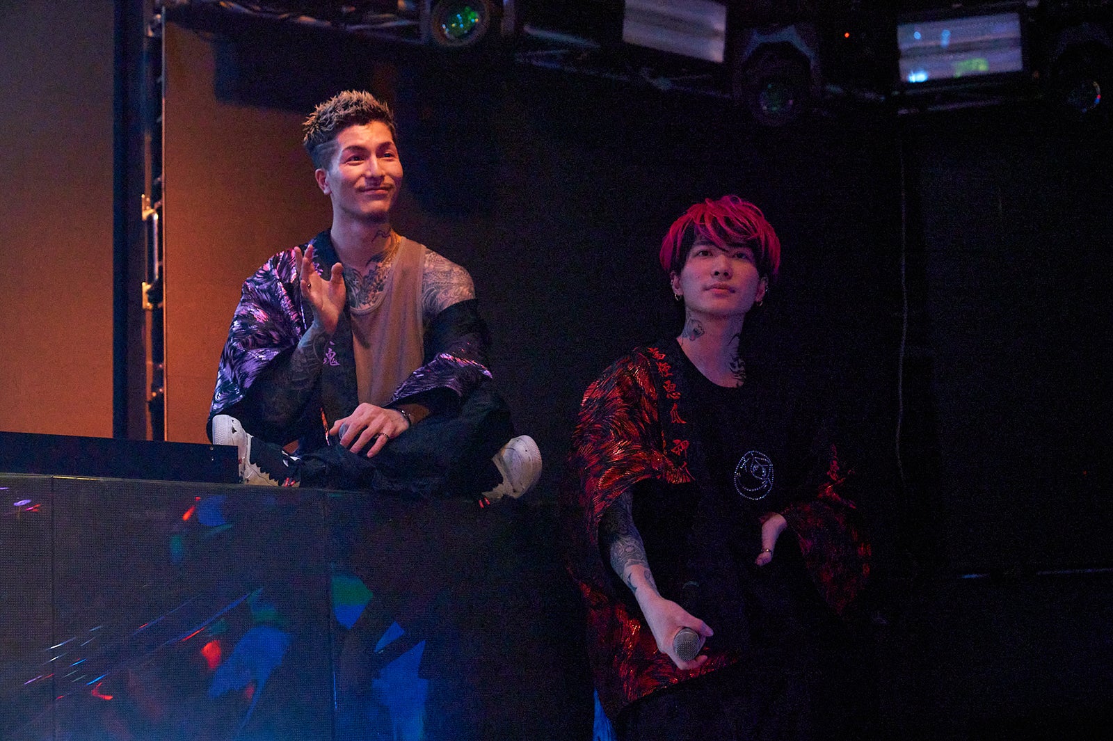 DJふぉい、DJまる「レペゼン恐怖のカウントダウンライブ ～ガチで生配信～」（提供写真）