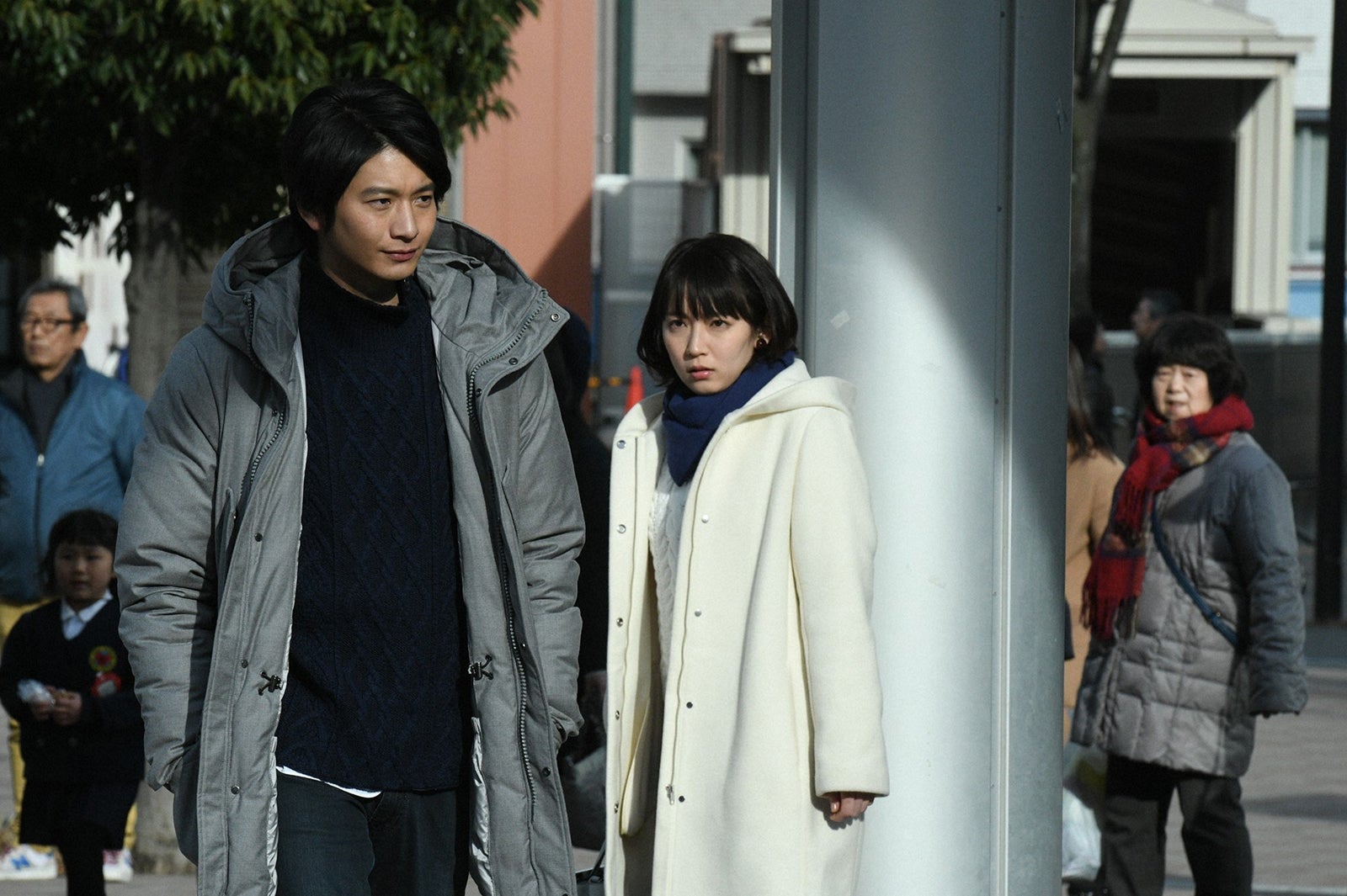 向井理、吉岡里帆／「きみが心に棲みついた」第8話より（C）TBS