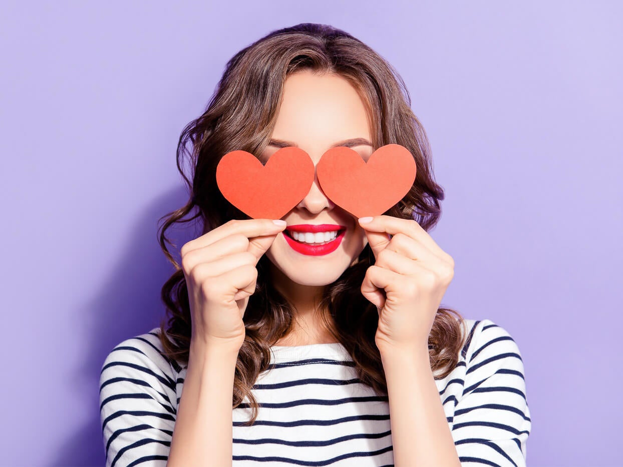 船戸順さん死去 歳 妻 岩井友見と キャベジン コーワ Cm モデルプレス