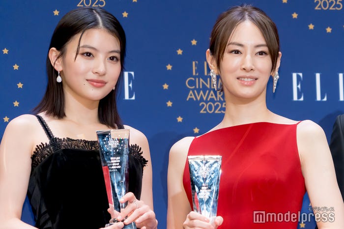 出口夏希、北川景子(C)モデルプレス