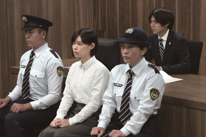 杉咲花、永瀬廉(C)五十嵐律人/講談社 (C)2023「法廷遊戯」製作委員会