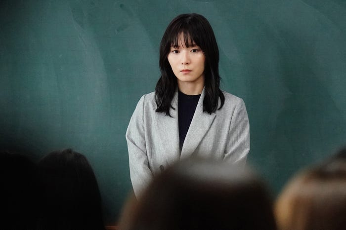 松岡茉優「最高の教師 1年後、私は生徒に■された」第7話より(C)日本テレビ