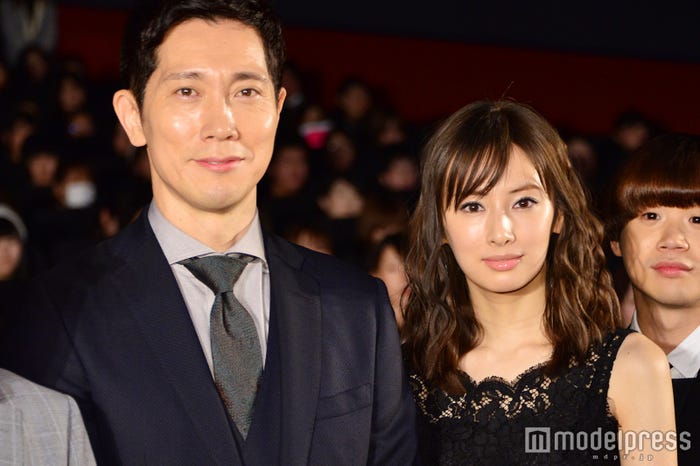 (左から)佐々木蔵之介、北川景子(C)モデルプレス