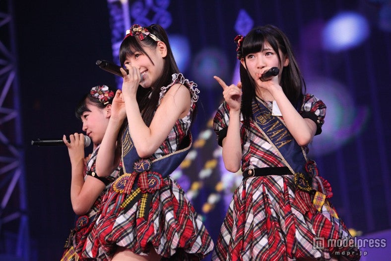 AKB48 2013真夏のドームツアー～まだまだ、やらなきゃいけないことがある～」大阪公演2日目より（C）AKS