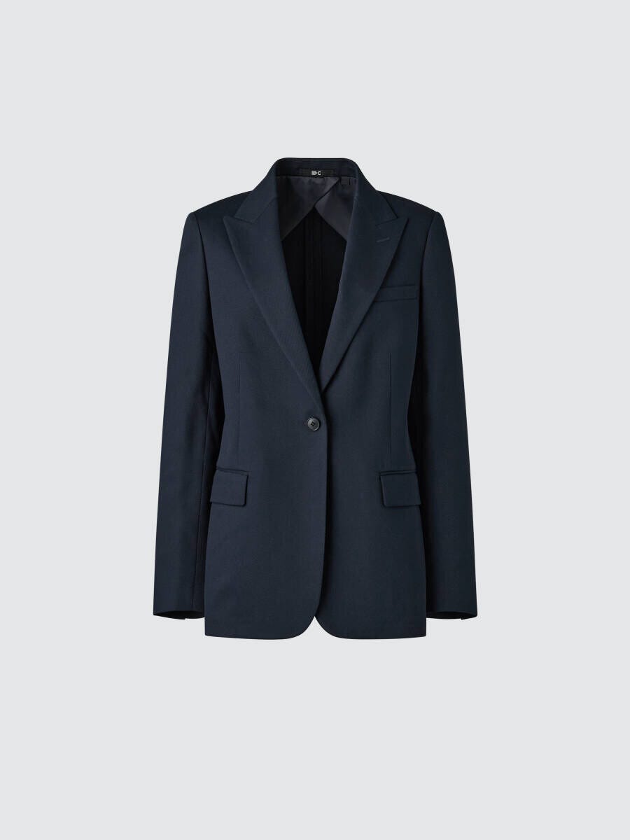 ユニクロのテーラードジャケット