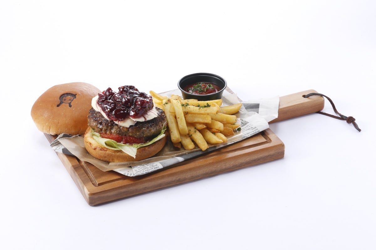 アンのクランベリージャムバーガー（C）NIPPON ANIMATION CO．，LTD．（C）NIPPON ANIMATION CO．，LTD．“Anne of Green Gables”（TM）AGGLA