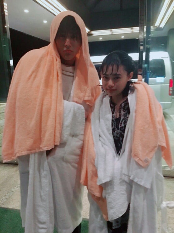 中川大志、杉咲花との“ずぶ濡れ”ショット公開 “完璧王子”からのギャップに注目＜花のち晴れ＞