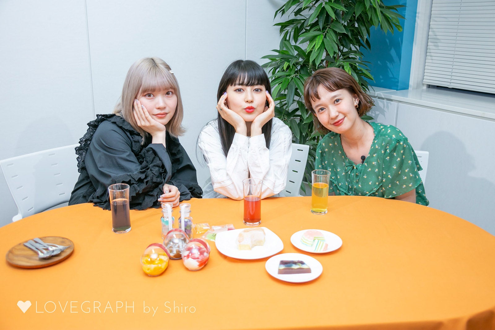 古関れん、菅沼ゆり、柴田紗希 （写真提供：MBS）