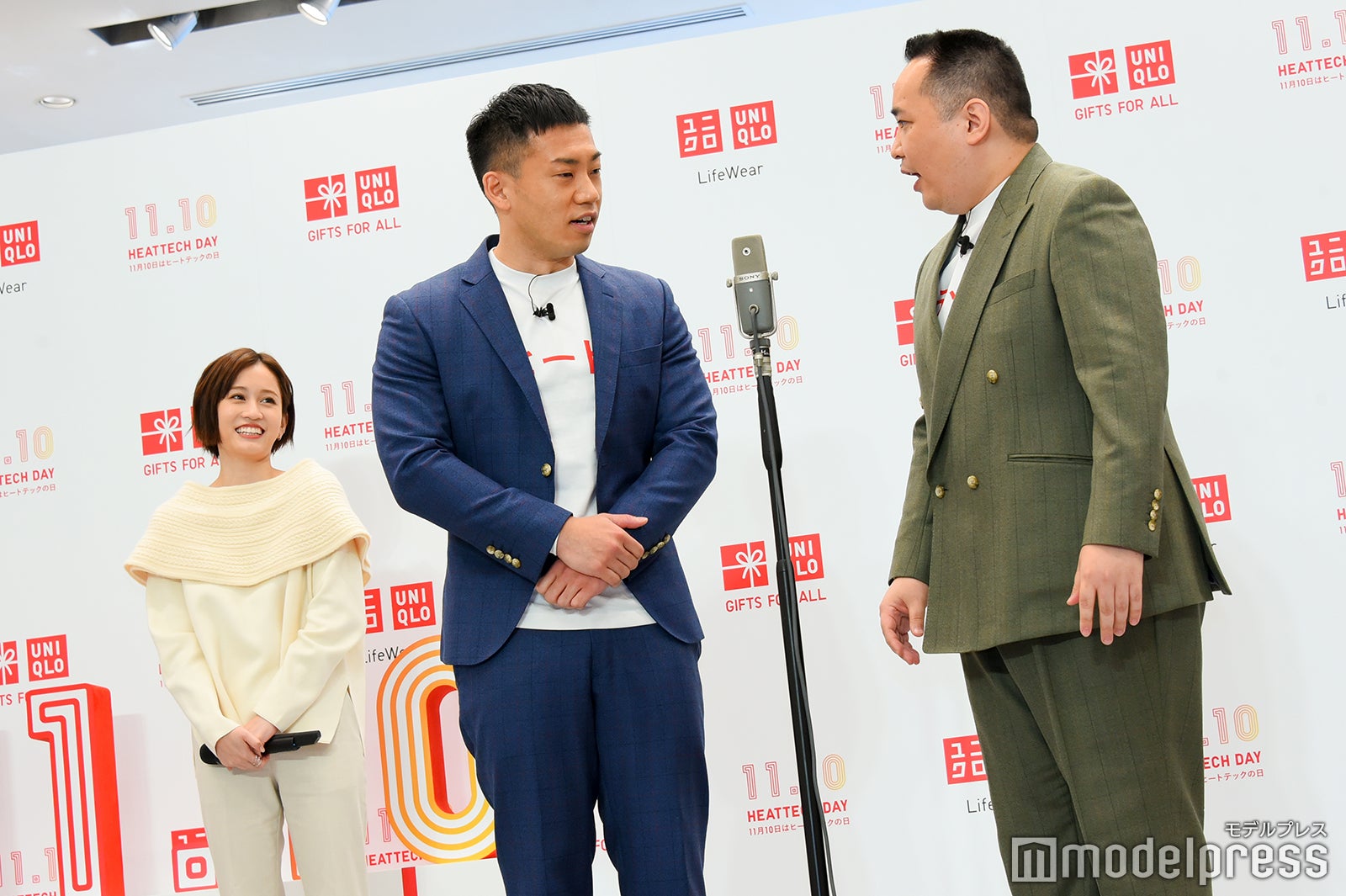 前田敦子、ミルクボーイ（C）モデルプレス