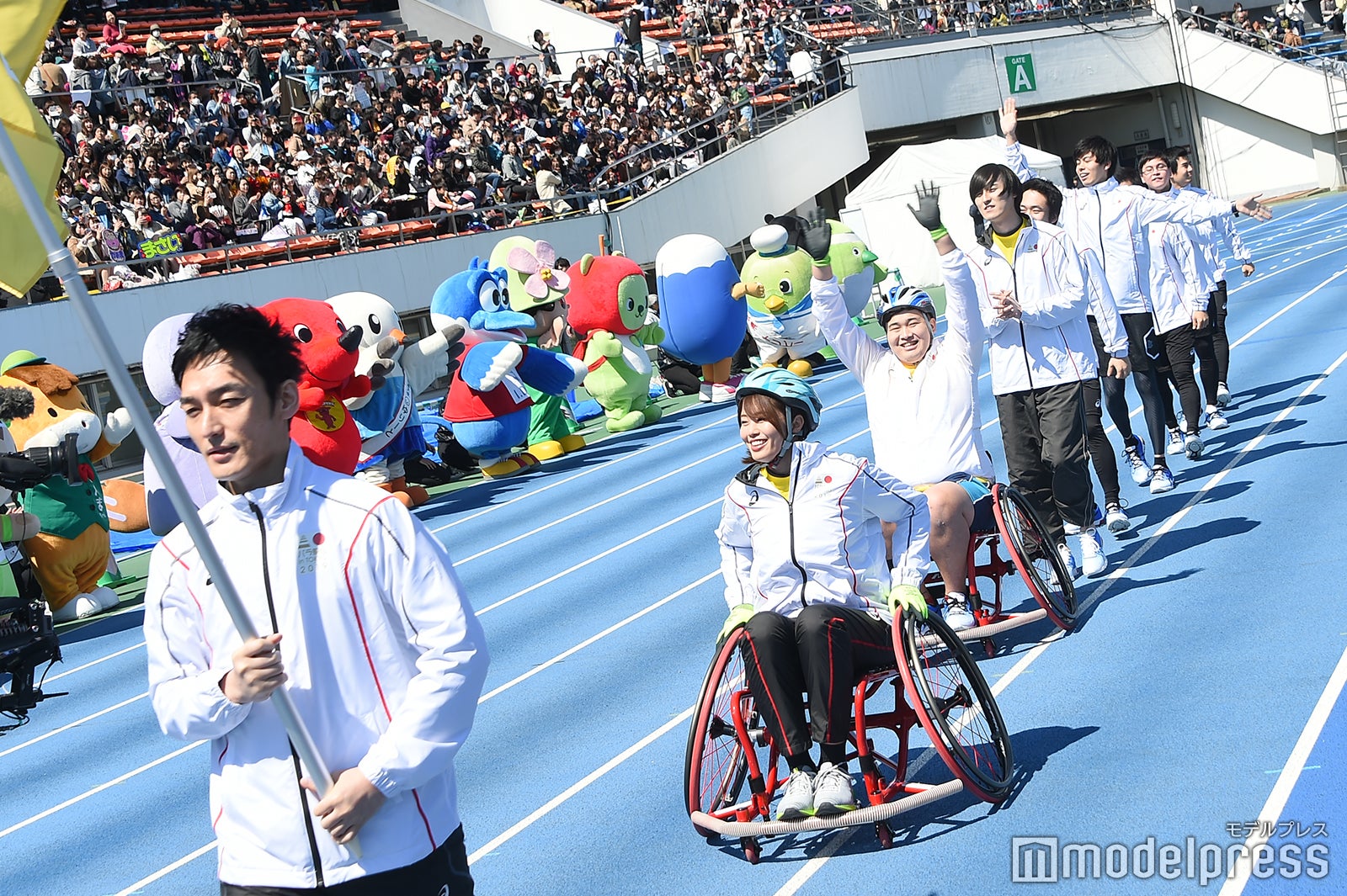 チーム i enjoy！／草なぎ剛、稲村亜美、フィッシャーズ／開会式 （C）モデルプレス