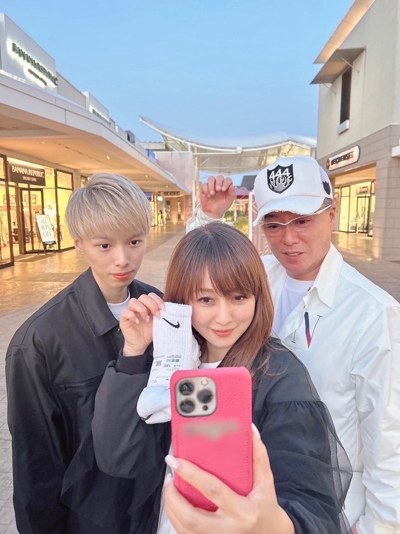 矢島名月、渡辺美奈代、矢島昌樹／渡辺美奈代オフィシャルブログより