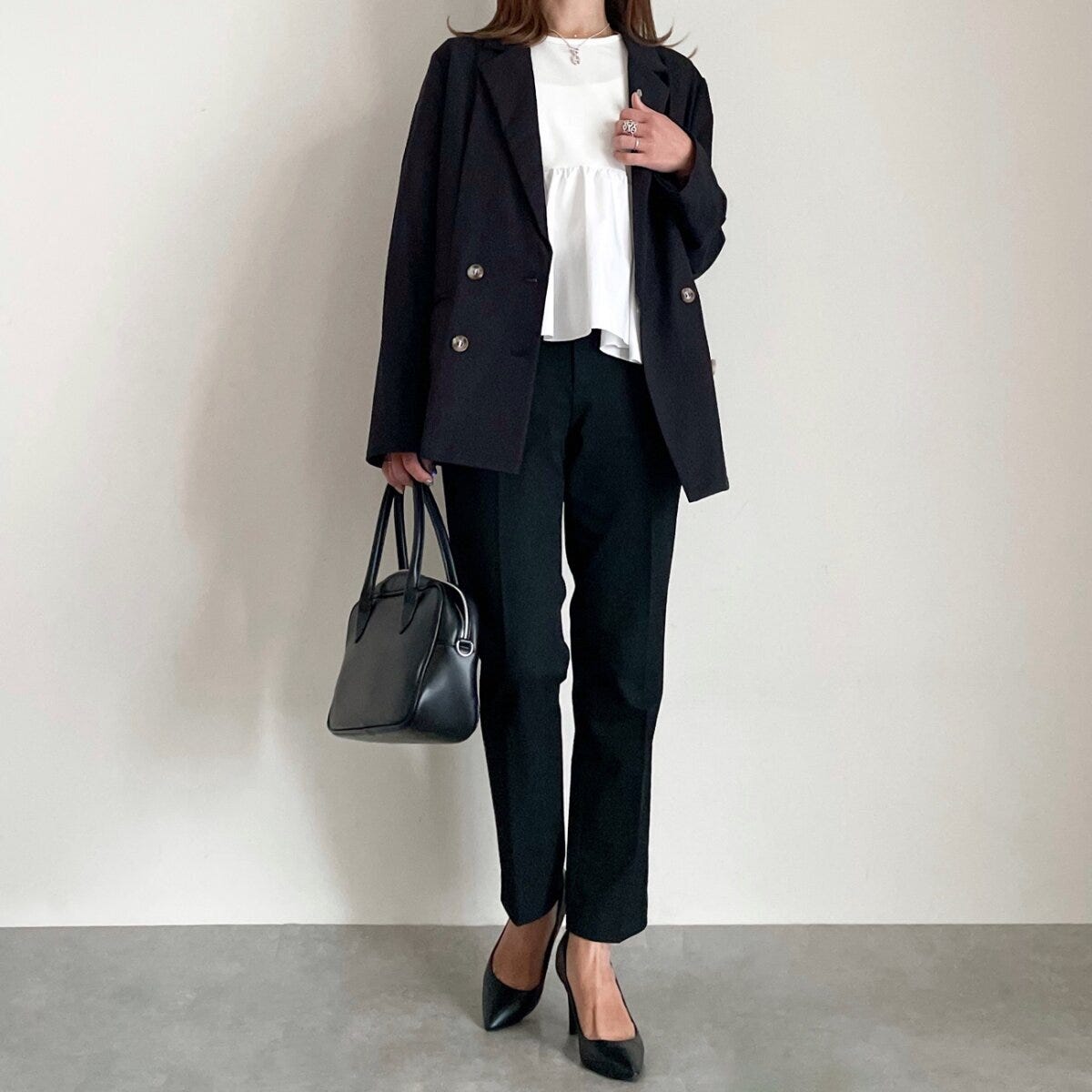 GU　布帛コンビネーションT　コーデ　スーツ　オフィス