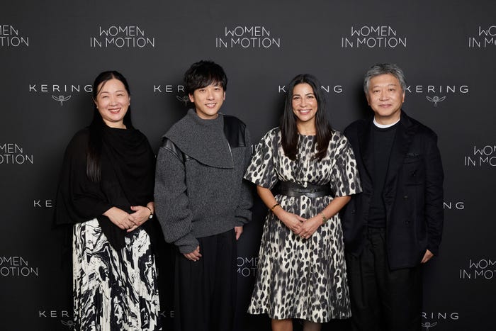 (左から)村田千恵子氏、二宮和也、エイミー・ホンマ氏、是枝裕和監督(提供写真)