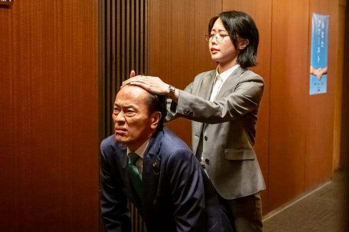 遠藤憲一、あの「民王R」第1話(C)テレビ朝日