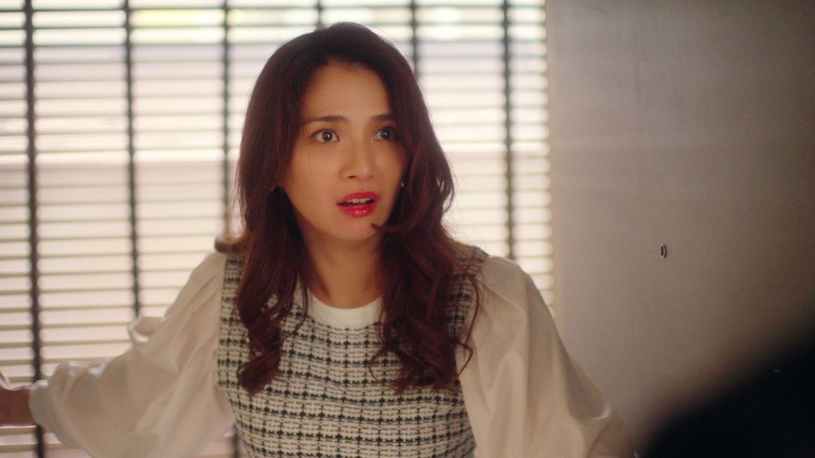 野波麻帆／「夫婦円満レシピ～それでも夫を愛している～」第11話より（C）「夫婦円満レシピ～交換しない？一晩だけ～」製作委員会