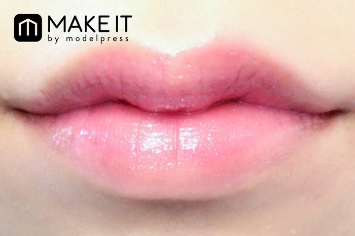 使い方たくさん 今話題の 白リップ って何 モデルプレス 使い方たくさん 今話題の 白リップ って何 モデルプレス