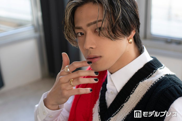 コムドットやまと、“グッズ酷似”指摘受けTXT＆ヨンジュンファンに謝罪「流石にパクりすぎました」