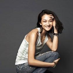 冨永愛、知られざる半生とは 長渕剛とタッグ