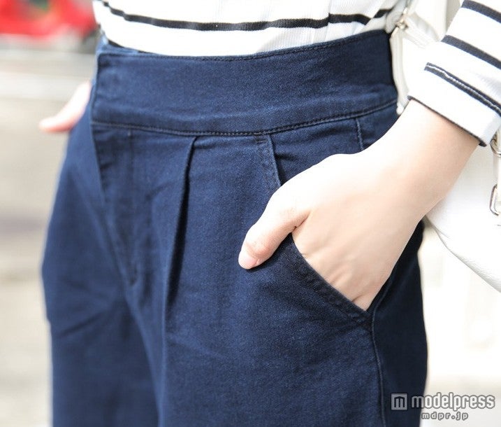楽ちんな着心地も魅力／デニムガウチョパンツ「LuzLlena」2,770円（税込）